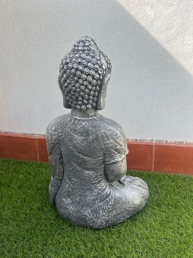 Buda decorativo en resina efecto piedra estilo zen