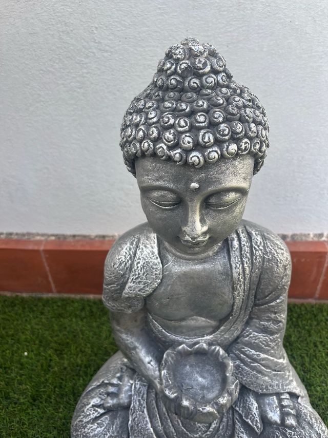 Buda decorativo en resina efecto piedra estilo zen