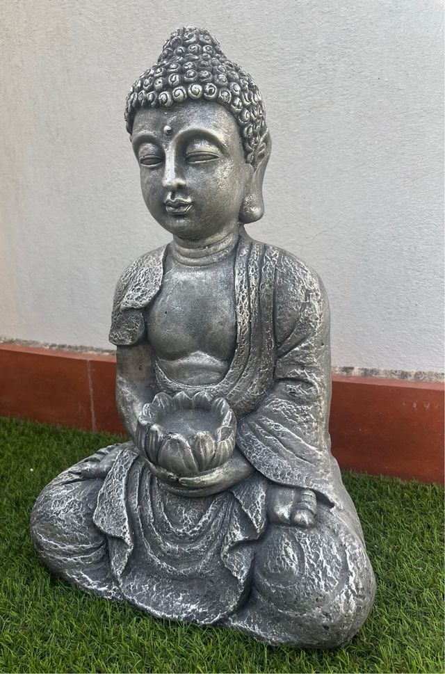 Buda decorativo en resina efecto piedra estilo zen