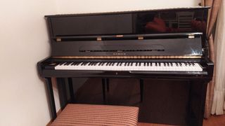 Piano Samick