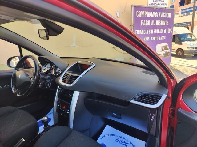 Peugeot 207 2006