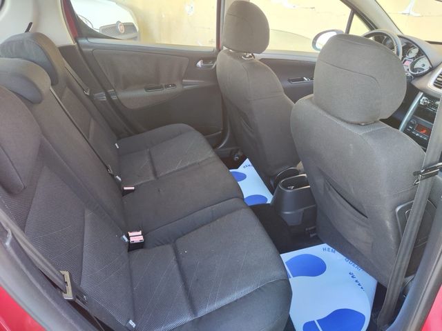 Peugeot 207 2006