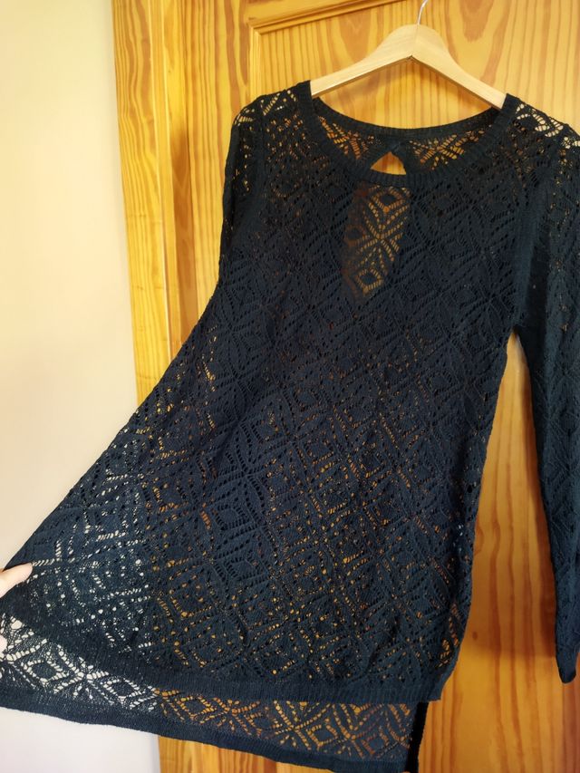 Vestido calado negro