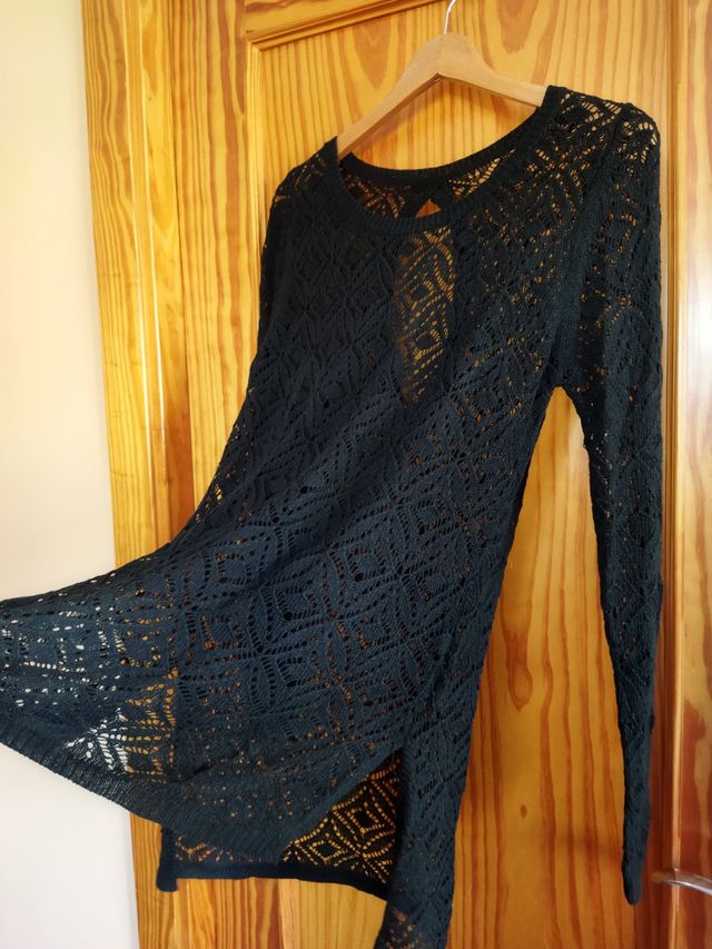 Vestido calado negro