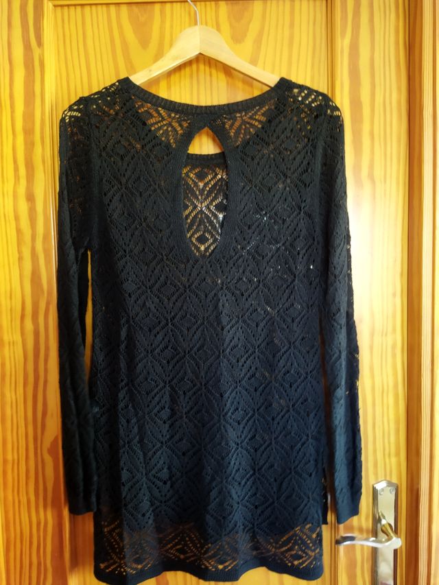 Vestido calado negro