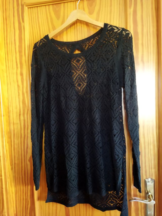 Vestido calado negro