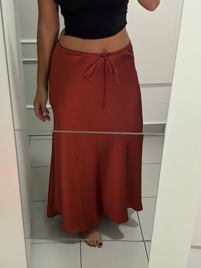 Falda Zara naranja/roja Talla S