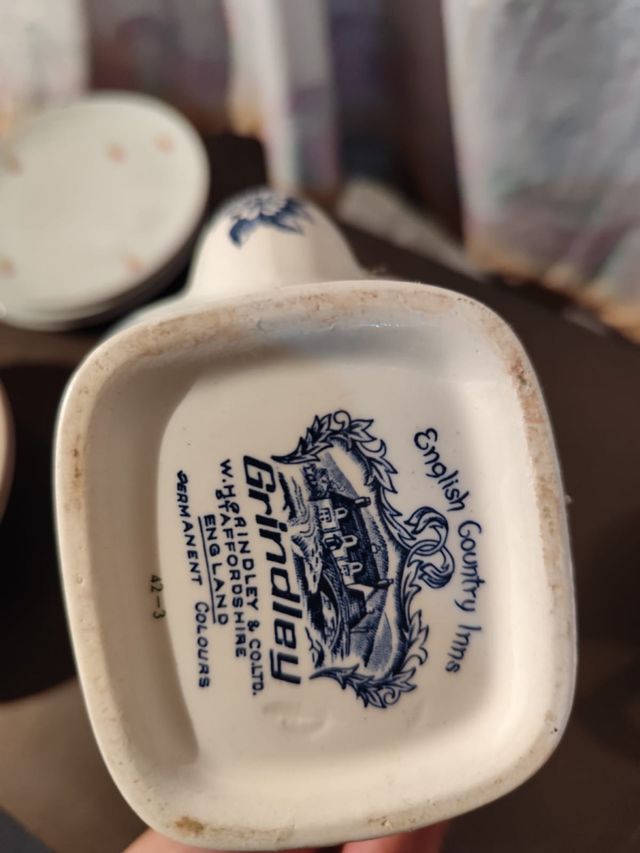 Jarras de porcelana azul y blanco
