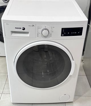 LAVADORA DE CARGA FRONTAL DE 7 KILOS A+++