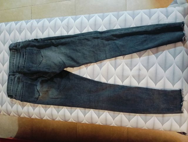 Pantalón vaquero mujer desgastado talla M