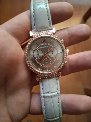 Reloj Swarovski Beige y Dorado