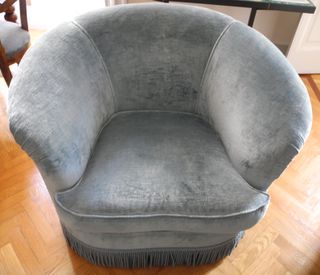 Divano in velluto celeste vintage