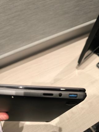 Portátil AeroBook Ligero y Elegante