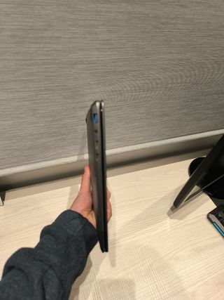 Portátil AeroBook Ligero y Elegante