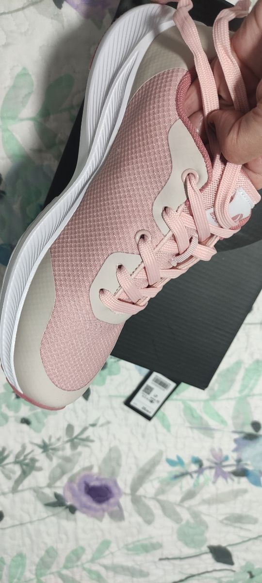 Tenis Boomerang Beige y Rosa Talla 40