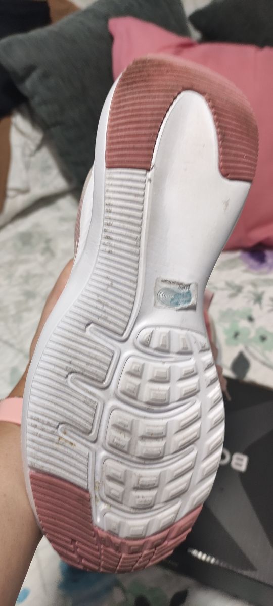 Tenis Boomerang Beige y Rosa Talla 40