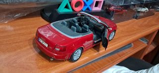 Audi A4 Cabriolet 1:18 Motor Max Rojo