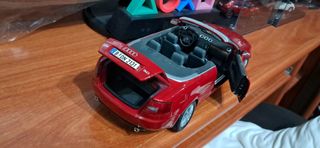 Audi A4 Cabriolet 1:18 Motor Max Rojo