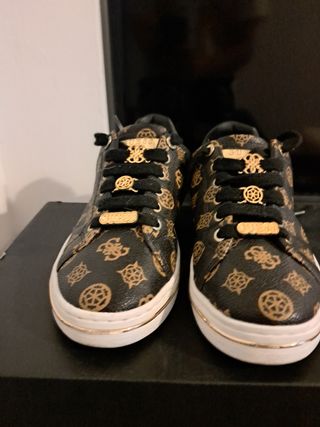 Zapatos Guess Talla 39