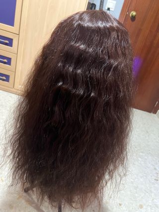 Peluca larga rizada castaña lace