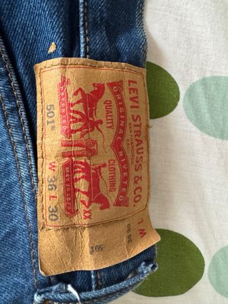 Pantalones Levi’s vintage 501 y 505 (W36 L30)
