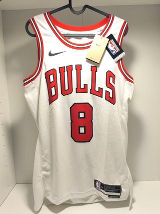 "Camiseta Nike NBA Chicago Bulls #8
Zach LaVine-