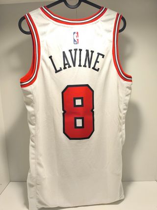 "Camiseta Nike NBA Chicago Bulls #8
Zach LaVine-