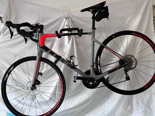 Bici carretera CUBE Attain GTC Pro Disc 2016