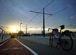 Bici carretera CUBE Attain GTC Pro Disc 2016