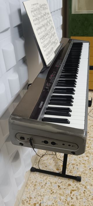 Piano Casio Privia PX-100