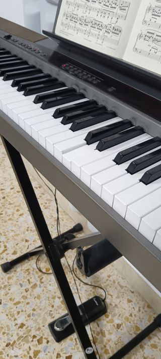 Piano Casio Privia PX-100