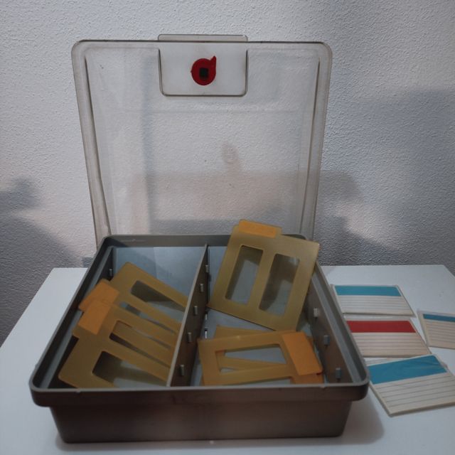 Cofanetto porta floppy disk 3,5