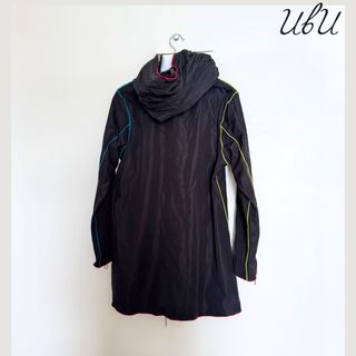 Casaco UBU impermeável reversível
