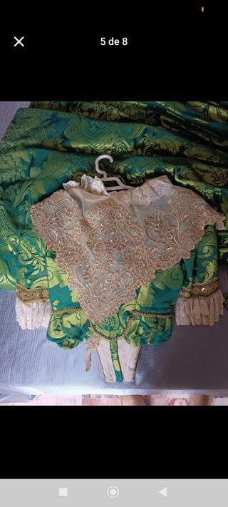 Traje de Fallera Oro y Verde