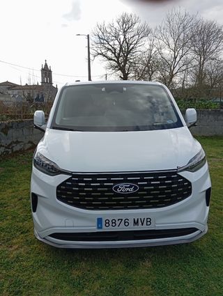 Ford Tourneo Custom 2024