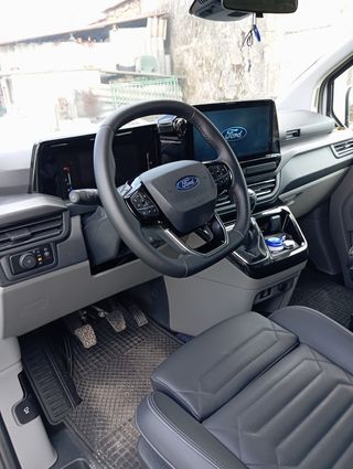Ford Tourneo Custom 2024