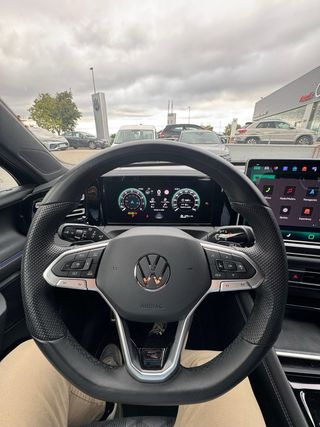 VW nuevo Tiguan R-Line 1.5 eTSi 150cv DSG