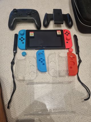 Nintendo Switch Azul y Rojo + Accesorios