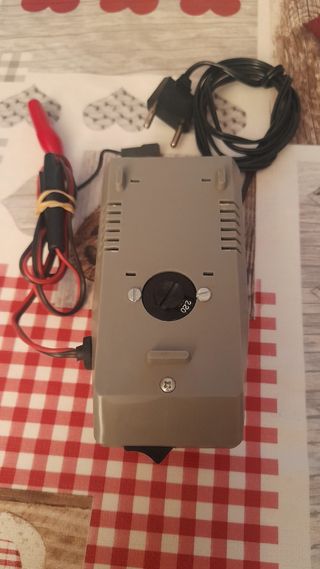 Cargador Baterías Original Derbi Spacetronic