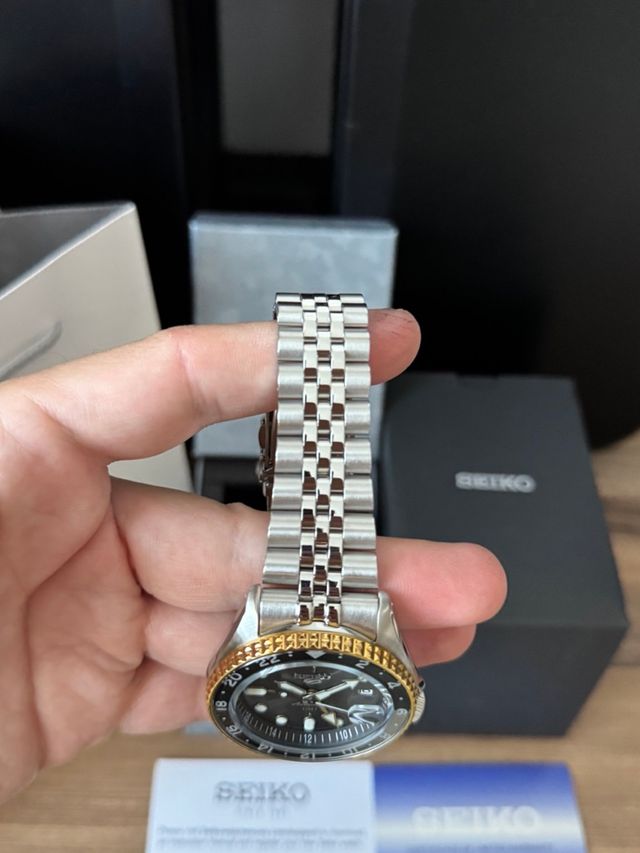 Seiko 5 Sports US EDITION