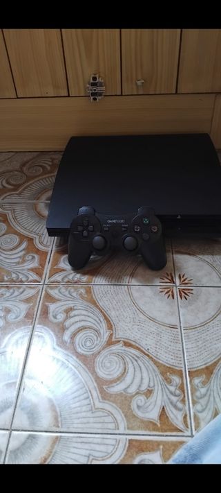 Consola Sony PS3 Negra + Mando 1
