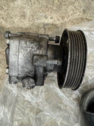 Bomba dirección SEAT Exeo