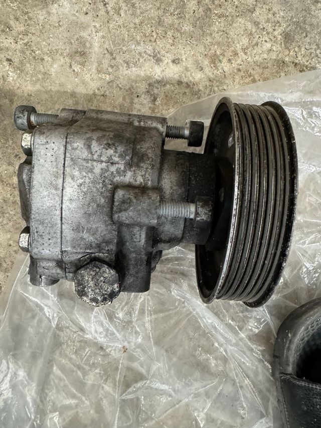 Bomba dirección SEAT Exeo