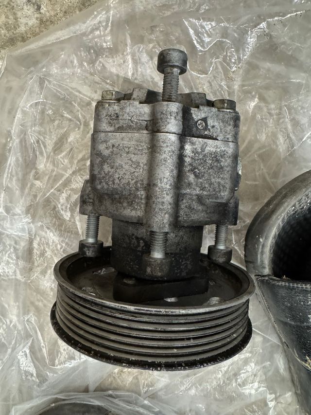 Bomba dirección SEAT Exeo