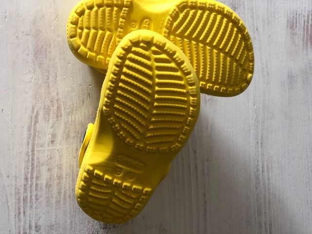 Crocs Infantiles Amarillos Talla 23/24