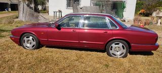 Jaguar XJR
