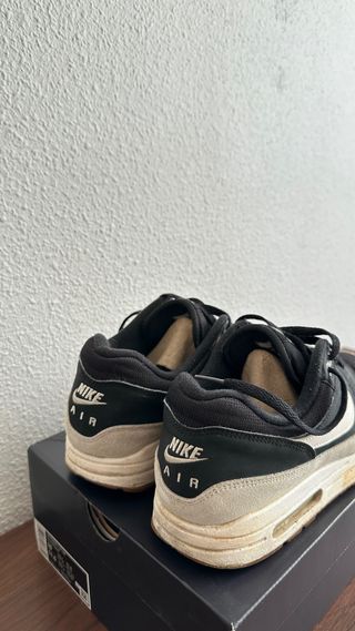 Nike Air Max 1 Beige/Negro