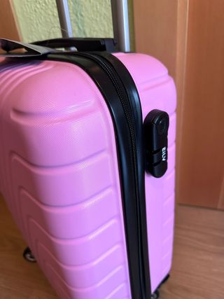 Maleta de cabina rosa sin estrenar