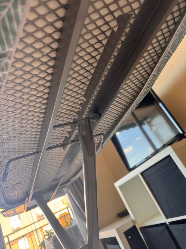 Tabla de planchar regulable