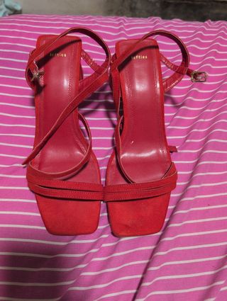 Sandalias rojas Lefties